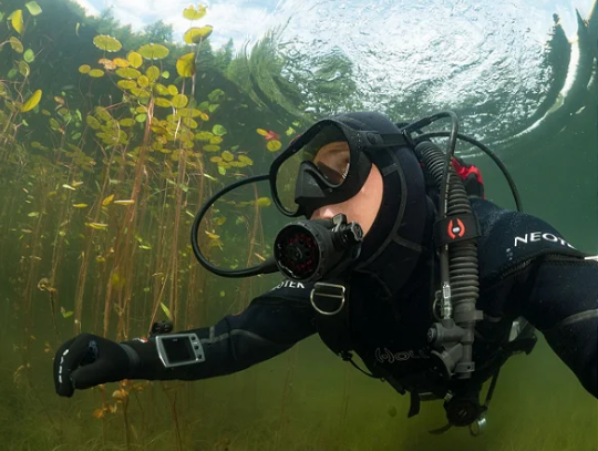 Hollis Neotek V2 8/7/6 Professional Semi-Dry Diving Suit